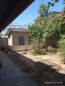 Продаётся 1/4 доля 25 % коттеджа в посёлке Улугбек на участке 7 соток