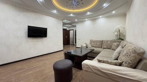 Продается 3х ком квартира, ориентир: Ц-1 ЭКО Парк, 80м²