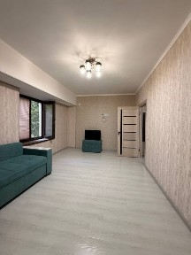 Срочно продам 1 ком кирпич на Юнус абаде 4