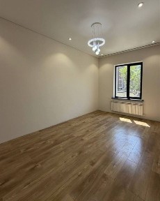 2/2/10 50м2 Срочно Жк Sayram Avenue, Буз базар.