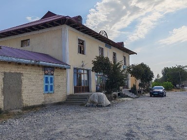 Продается 2 этажное здание в хорошом состоянии