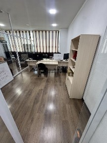 Аренда! Ул. Нукусская. Под офис 80м2. С мебелью. Вдоль дороги!
