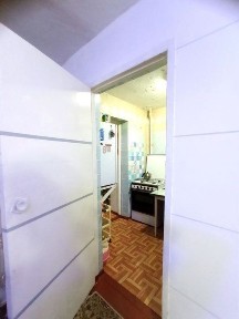 Продаю 3/1/4, м. Дустлик (Чкалова) 2×6 балкон кирпичный дом