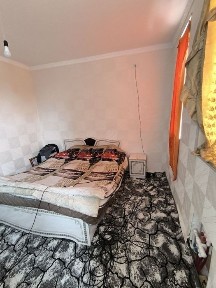 Продам 2 комнатную. Спутник -1. Ориентир Площадь
