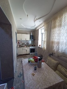 Продаётся своя квартира 3 ком Рисовый базар