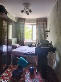 Chilonzor 10kvartldan 2/3xonali qilngan kvartira sotiladi
