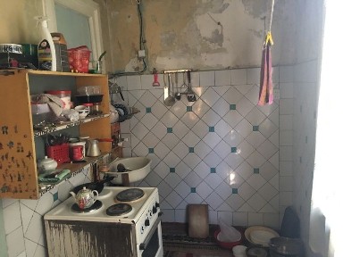 Продам спутник2 1ком 2этаж 2этажки В деревянном доме
