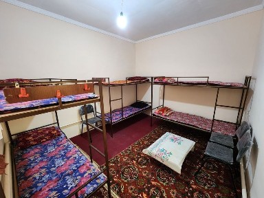 IJARA! O'g'il bolalarga uy ijaraga beriladi, alohida bez hozyayka