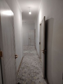 Qorasuvda 2 xonali kvartira sotiladi