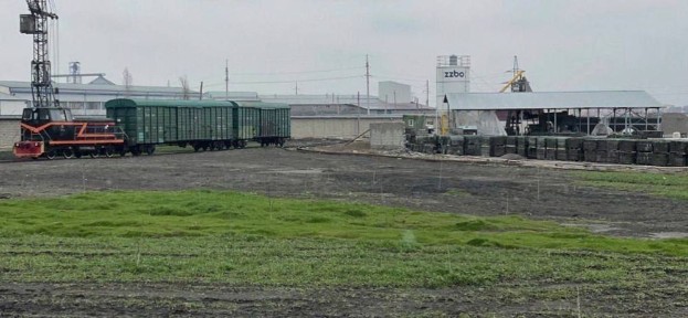 Прадажа пром база с веткой