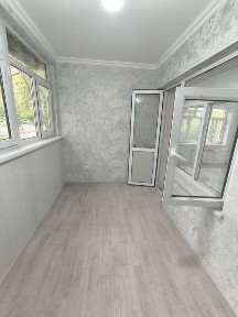 Продам СВОЮ 1ком 1этаж 2этажки. МЕТРО в шаговой доступности. Ремонт