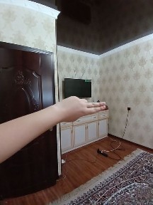 3 хонали квартира сотилади.