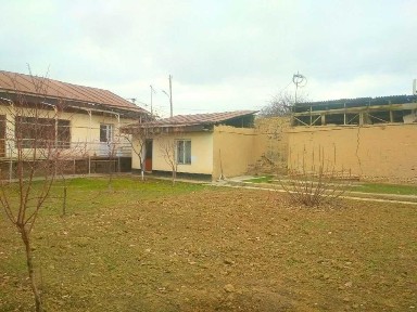 Катта Ховли Ер нархда Уй Куришга 8.45 сотик Кибрай рн ТТЗдан 1 км