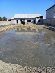 Чуткарада ховли сотилади