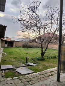Keles hovli uchastka