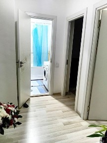 Аренда 3 комнатная кв, сдаётся 1 комната, шерикликка новостройке все уд