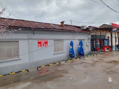 Koʻksaroyda yoʻlni yuzida toshmi postidan 2 km kirganda