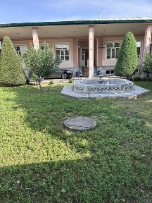 Hovli sotiladi 8 sotix xonalar soni 6