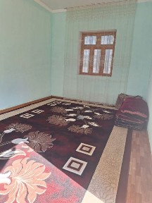 Продам дом, яхши жойда жойлаш3-хона, икки хонаси биткан