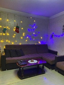 Продам 2 комнатую квартируи. Сто метров от кадышева базара.