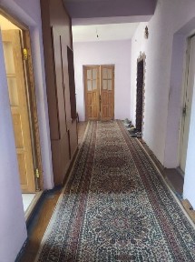 Продается 4 комнатная квартира