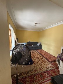 Uch tepada 2.20 sotix hovli sotiladi