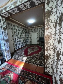 Срочно сдаётся квартира чиланзар 6 чистая уютная только семейным