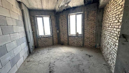 Элитный домдан катта квадратли квартира сотилади