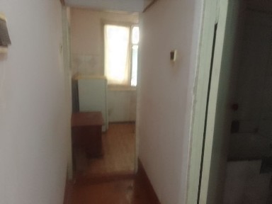 Gastranom yonida 2 xonali sotiladi