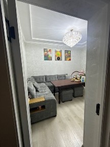 Новостройка дом 3 этажний 2 х комнота