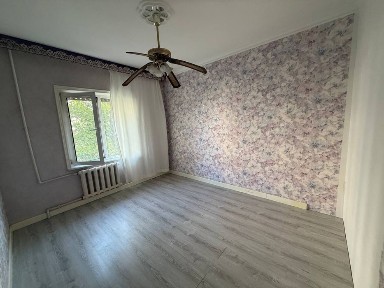 4/2/5 92 kvadrat sotiladi