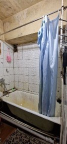 Юнусабад 4. 3/1/4. Кирпич. 2/6 балкон