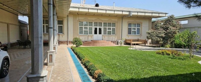 Продаётся и сдается дом (9 соток) Махалла Парвоз, Ташкент