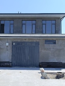 Назарбек Мевазор янги каттеджла сотувда