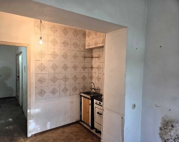 Продаю свою на Ц-5, 1комн. переделанная в 2-х.