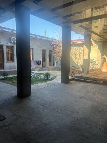 Chilonzor 20kvartal 4 sotix 6xona 2ta spalnida sanuzel bor 1ta alo