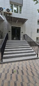 Нукусская офим аренда 100 м2 опен спейс вдоль дороги
