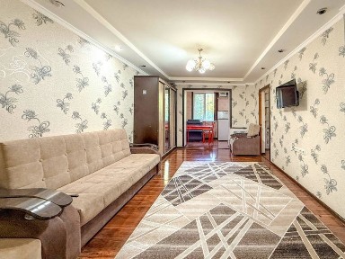 2х-ком. квартира, 54м2. Метро Буюк Ипак Йули. Ор-р: Светлана магазин.