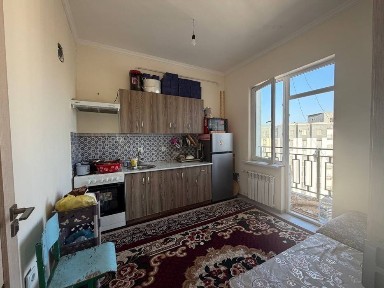 Срочно продаються 3 х комн кварт в Самаркан Карасув