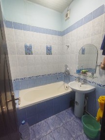 Срочно продается на Авиасозлар-2 (2/1/4 раздельный ком балкон 1.5х6)