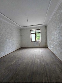 Продается офис за гостиницей Россия с арендатором-2000, 85 кв. м