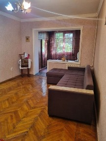 Продается 2х комнатная квартира. ориентир Чайхана 