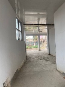 Uch qahramon Parvoz uchastka 60.000 kelishiladi