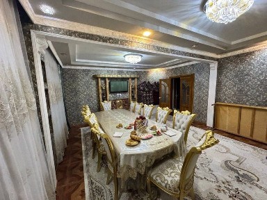 Продаю 4 комнатную квартиру на Сергели 3