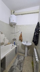 Тезда 7-этажлик янги гиштли домнинг 2-каватида 2-хоналик 66м²иборат кв
