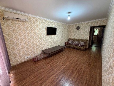 Продаётся 2х комн квартира на 1 этаже Ор-р Овир