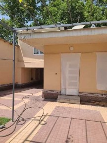 Продается дом Луначарский Ор Сарбон ресторан соток 5 фасад 17м