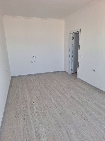 2 xonali kvartira sotiladi