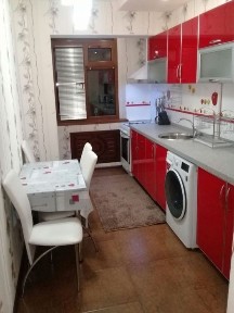 Аренда Ойбек метро 3 ком 2 этаж 9 этажка все ест фото реално