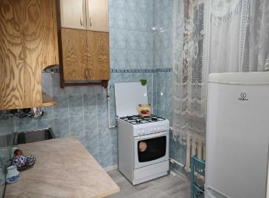 Квартира продаётся Чиланзар 3 квартал 1/4/4 ор. Макро